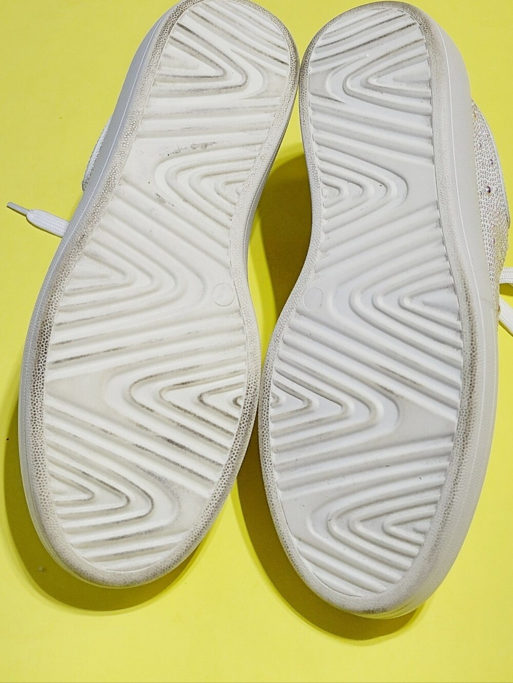 Steve Madden White Rhinestone sparkle Embellished wedding/event Sneakers - Picture 8 of 9